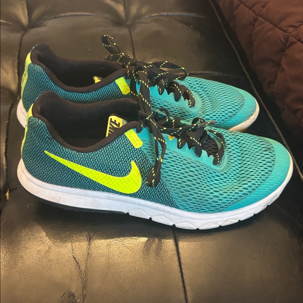 NIKE Running Shoes